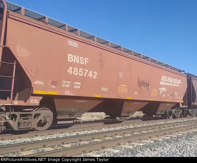 BNSF 485742